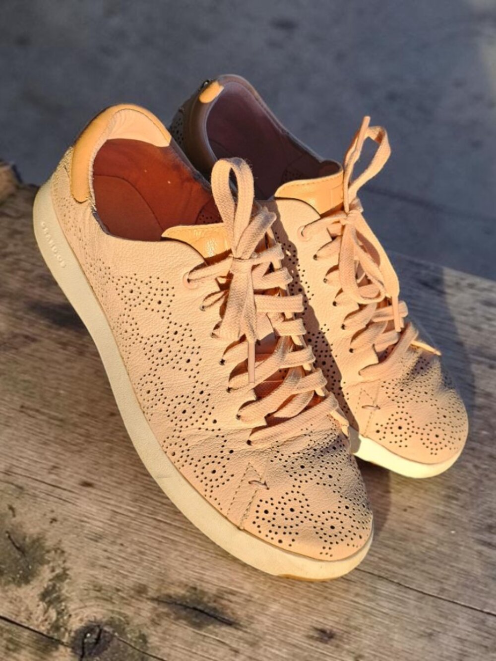 Cole Haan 8 B GrandPro Paisley Perforated Sneakers Canyon Rose